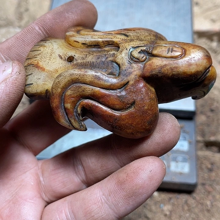 和田玉（糖玉）未镶嵌颈饰