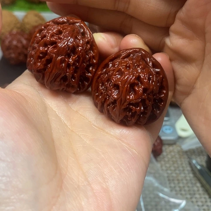 文玩核桃手串三角白