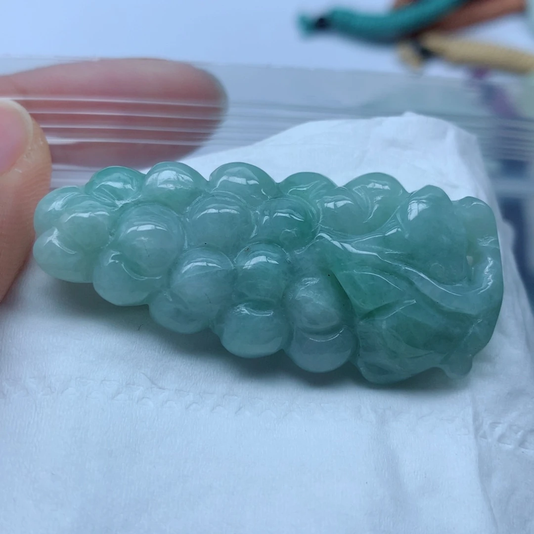 翡翠颈饰未镶嵌牌子