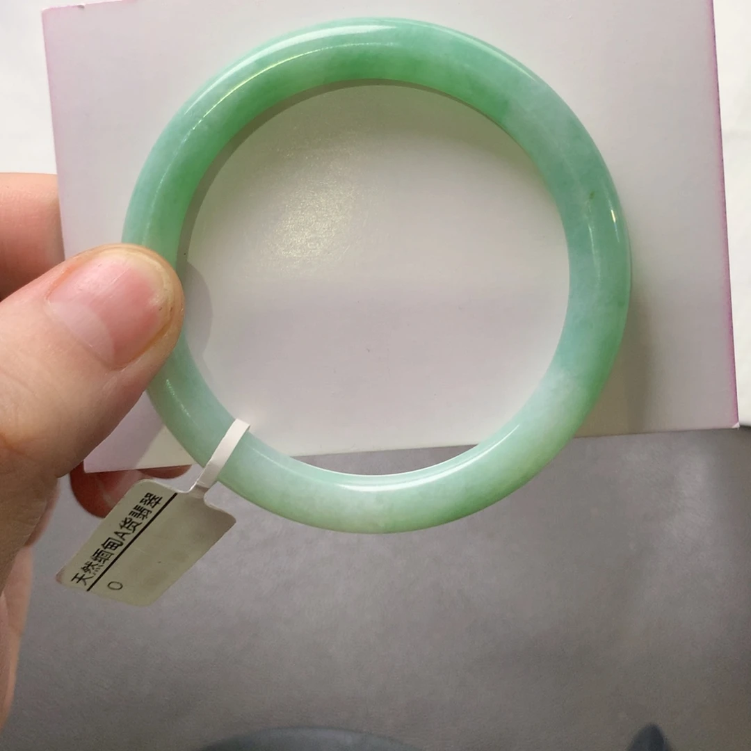 翡翠未镶嵌手镯（圆镯）53