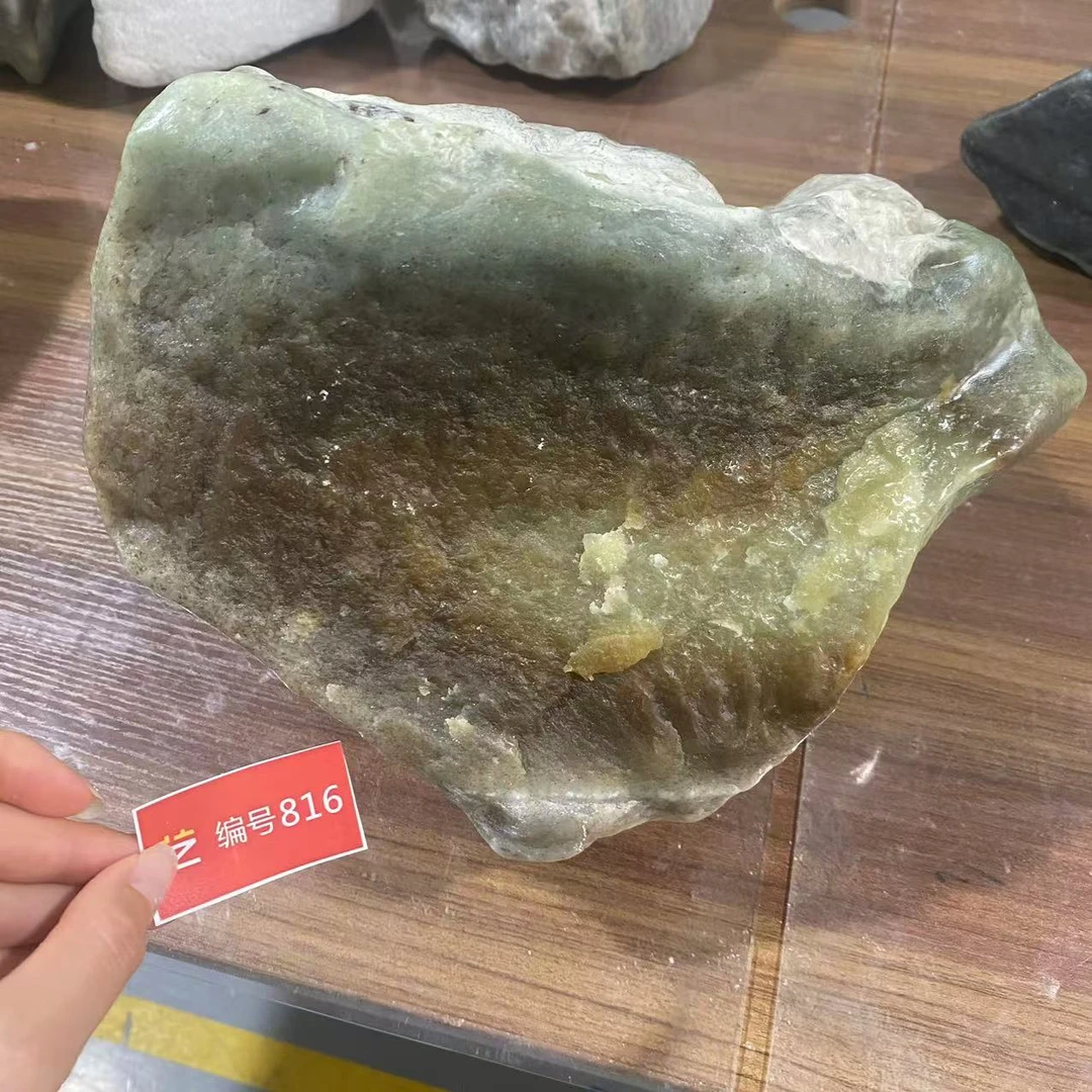 新疆玉料原石发一件编号816