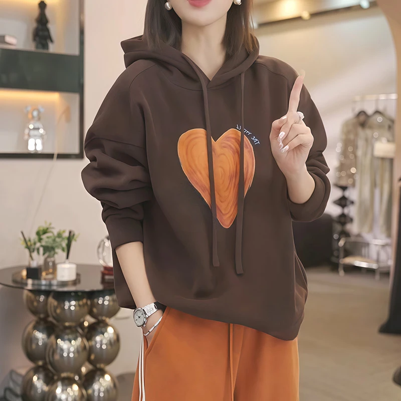 2026秋冬季新款女士宽松复古减龄加绒加厚咖色印花连帽卫衣小个子