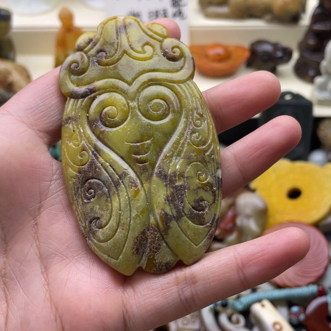 未镶嵌蛇纹石玉颈饰