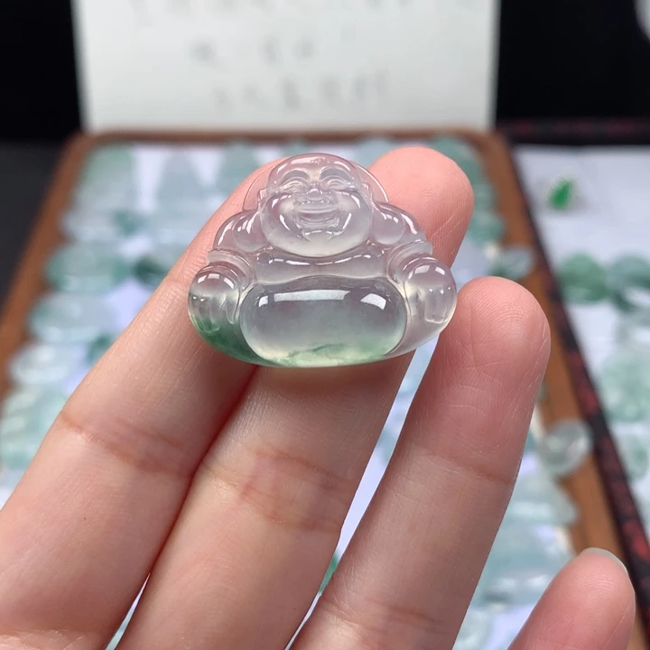 颈饰未镶嵌翡翠高冰飘花佛公