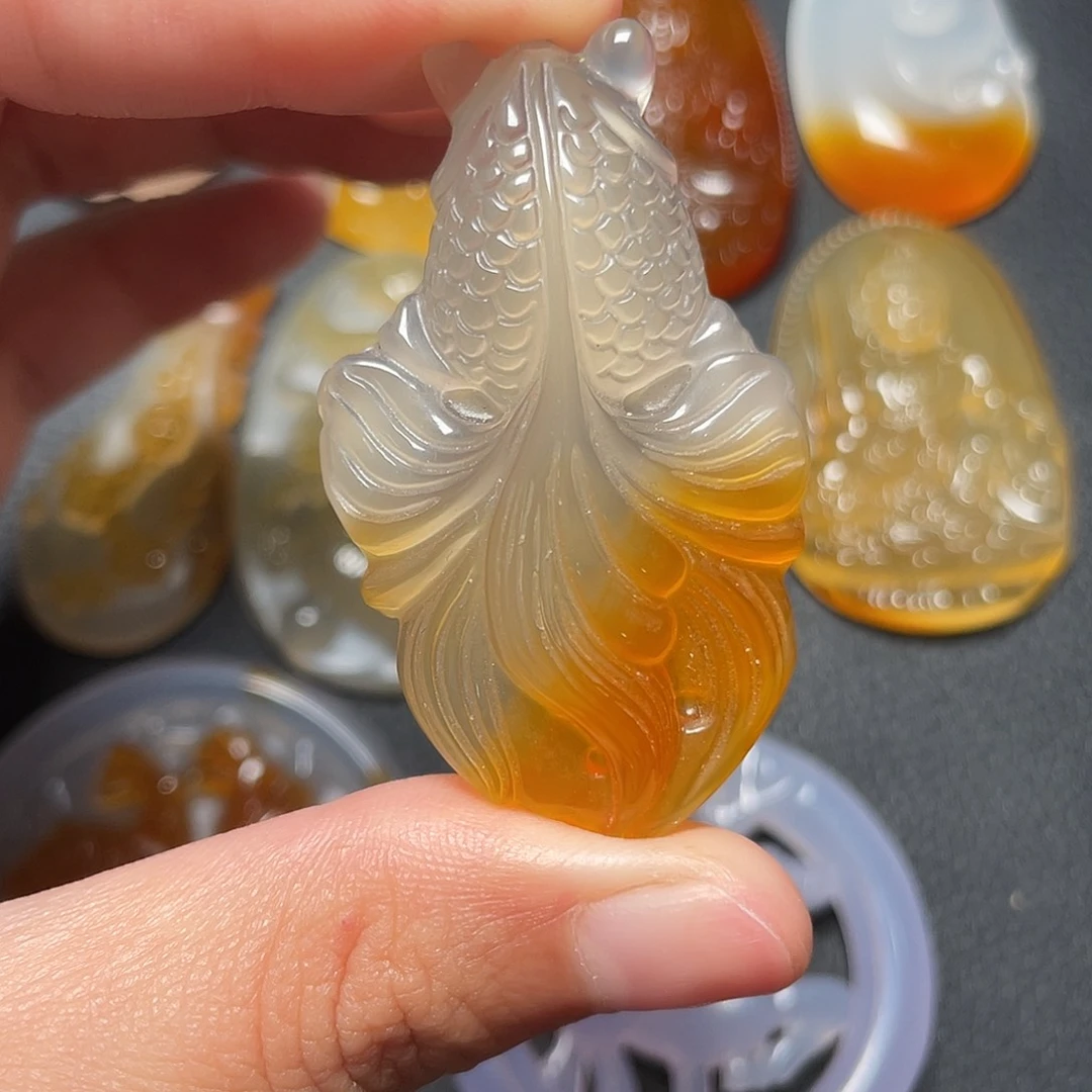 未镶嵌颈饰玛瑙/玉髓