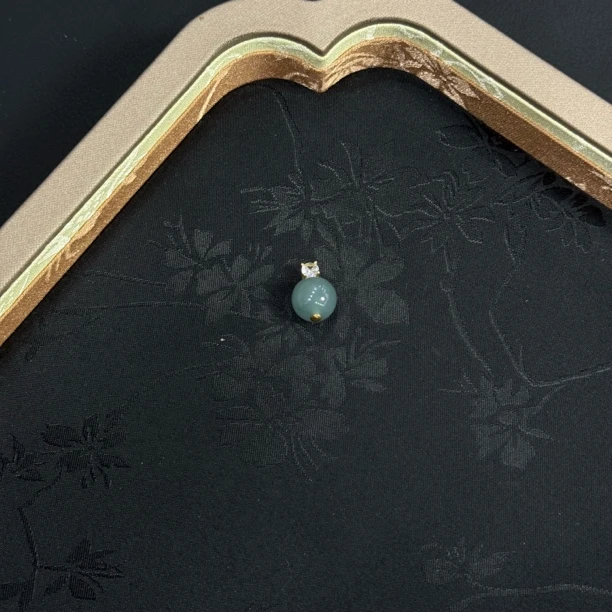 【云边月】天然A货翡翠蓝水10mm银扣吊坠FY607