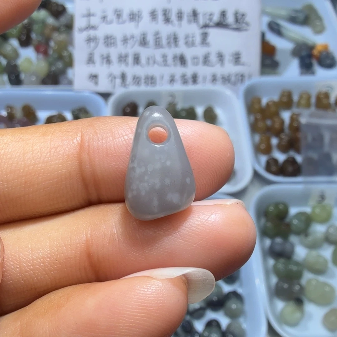 和田玉未镶嵌珠宝奇石