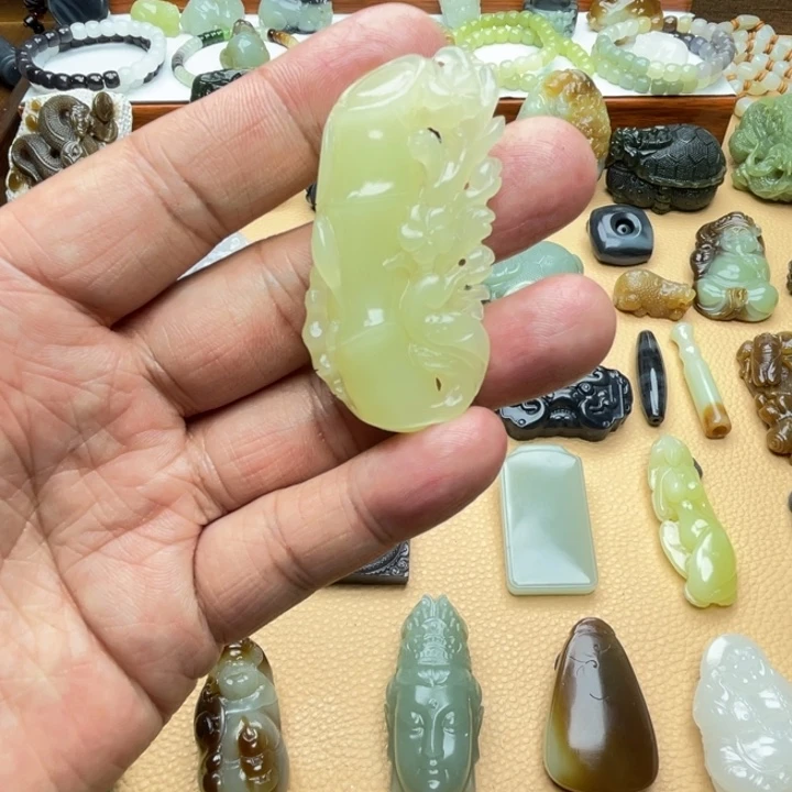 和田玉颈饰未镶嵌定制款