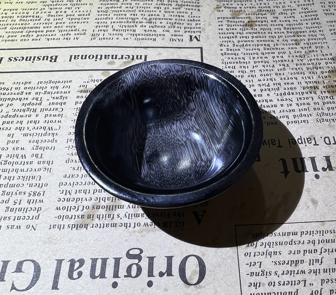 【龙华洛高中缅贸易 】龙哥精选海外特色工艺品黑杯子WW25Z084