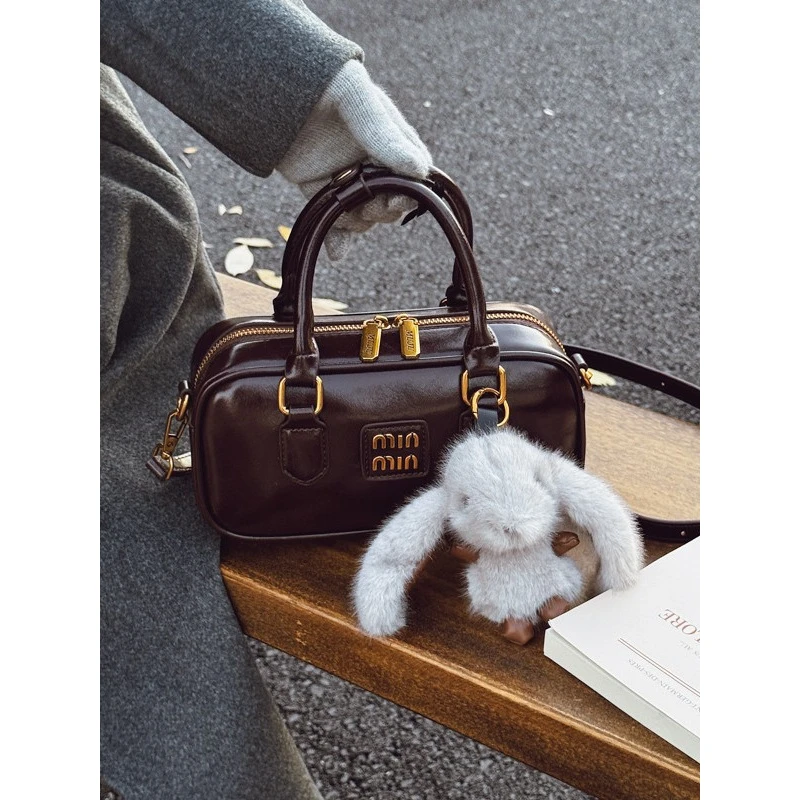 高级感小众设计枕头包包女2025秋冬新款百搭简约通勤单肩斜挎包