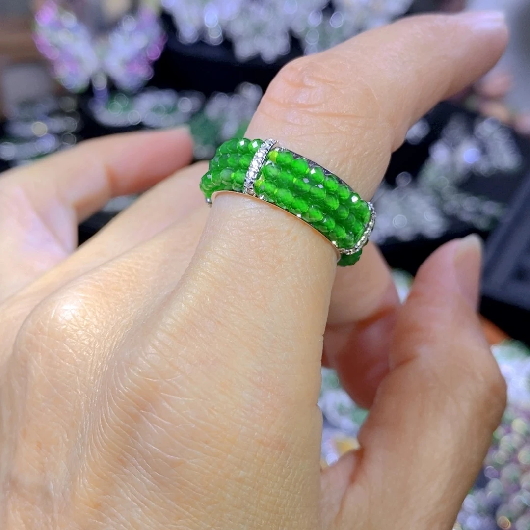 翡翠颈饰银S925镶嵌天然翡翠