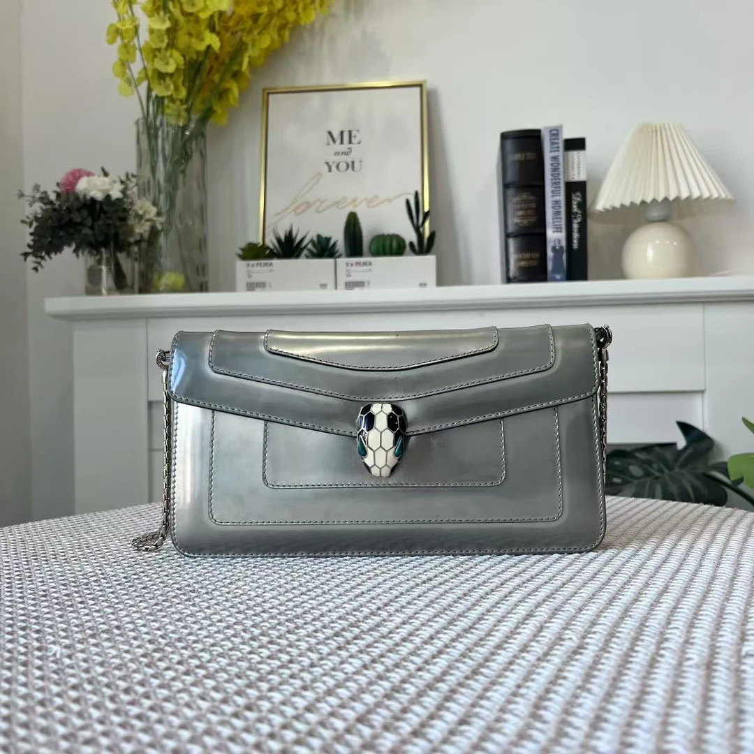 95新 BVLGARI/宝格丽 银色蛇头woc链条包