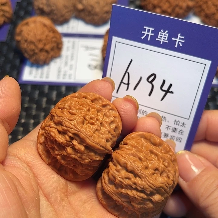 把件桃核41狮子A194