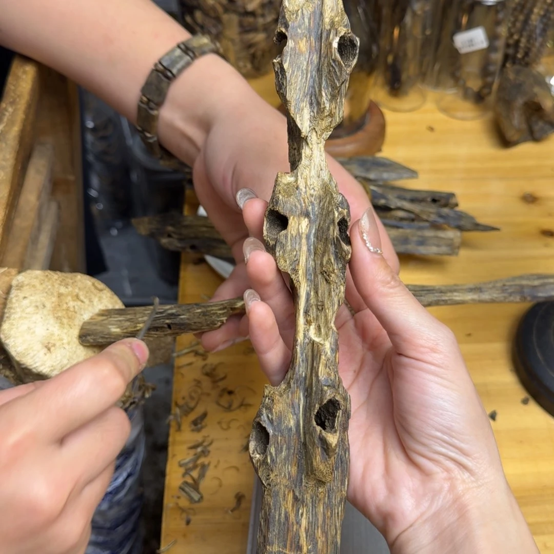 沉香手把件白棋品种块料49克