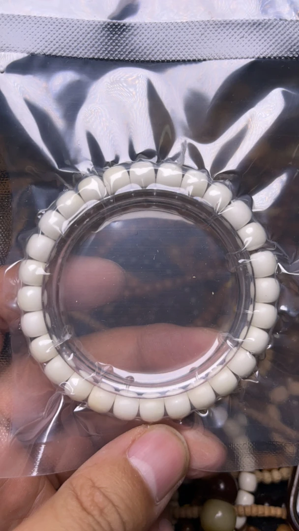 精品白玉菩提8x7mm老型手串