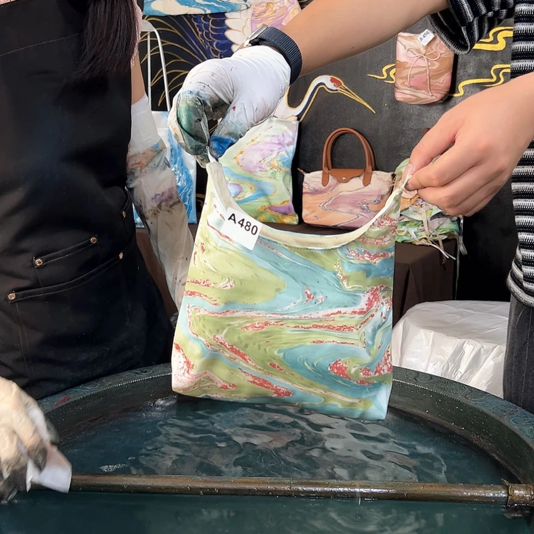 480夏日荷塘斜挎丝绒包包