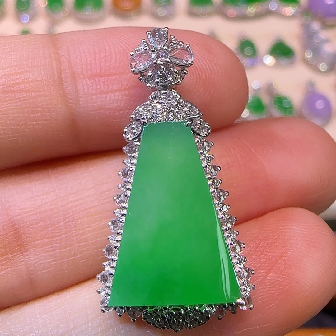 翡翠18K金镶嵌吊坠(不含链)