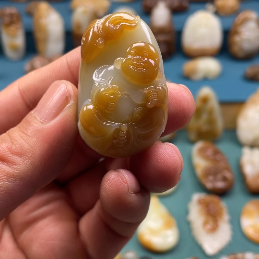 颈饰未镶嵌和田玉