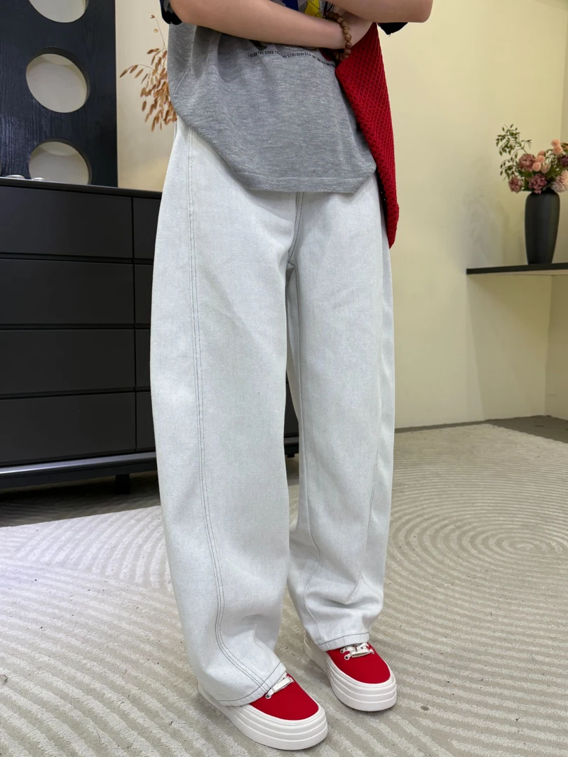 DALIANSU/大脸酥-4414    设计感百搭显瘦弯刀牛仔裤