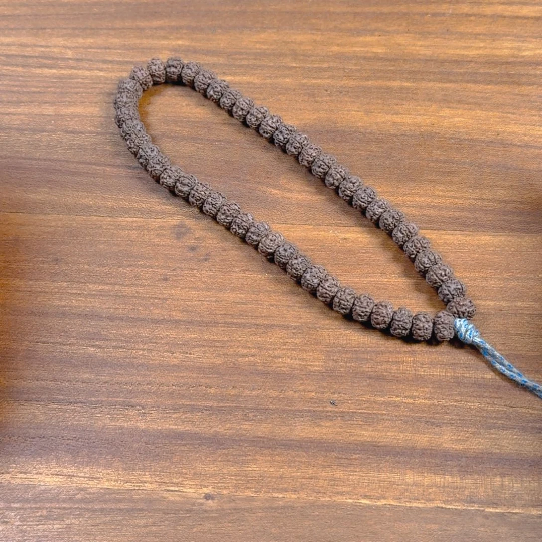 小***嘣金刚菩提吊坠平细手持8.2mm