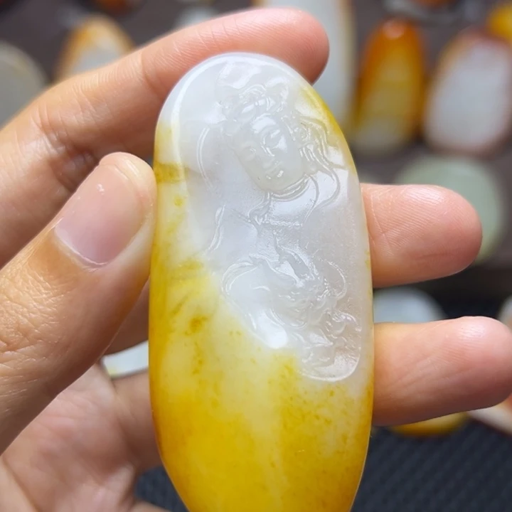 和田玉未镶嵌颈饰