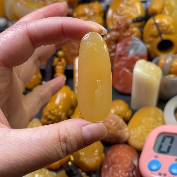 石英质玉吊坠(不含链)未镶嵌在*里