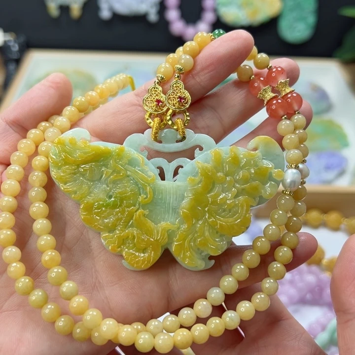 颈饰未镶嵌翡翠吊坠