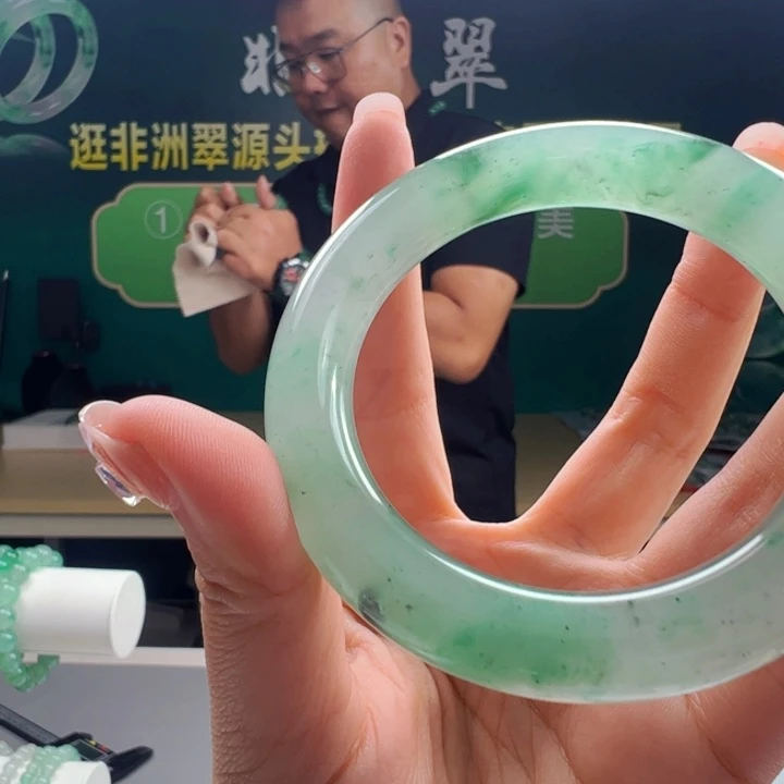 石英质玉手镯合金