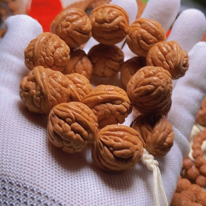 手串桃核张**四龙纹桃核