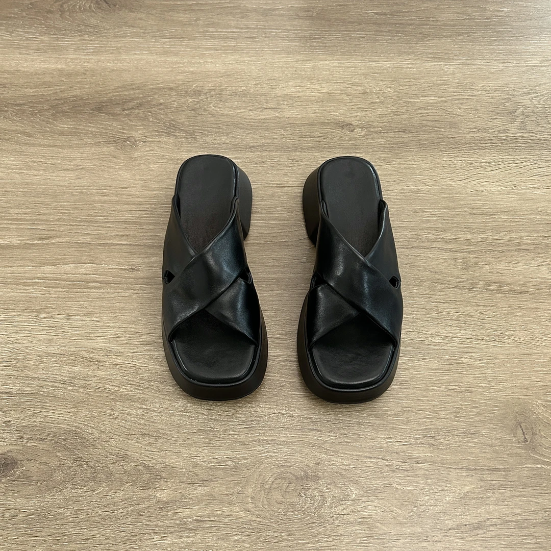 Dannyfrey韩版小个子厚底交叉带一字拖鞋防水台增高松糕底凉拖鞋