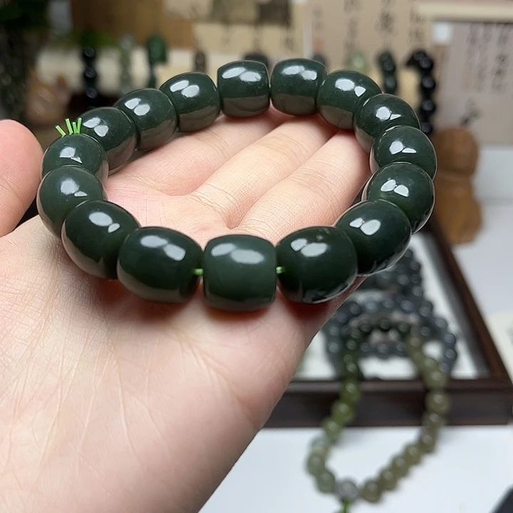 和田玉未镶嵌手串