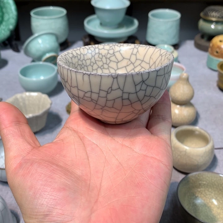 龙泉青瓷哥窑白釉