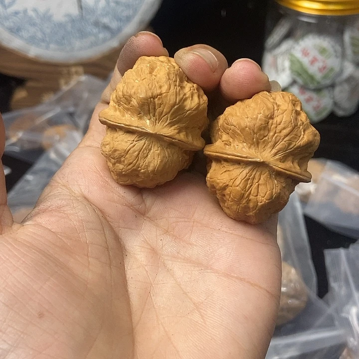 文玩核桃把件云南铁核桃基地40