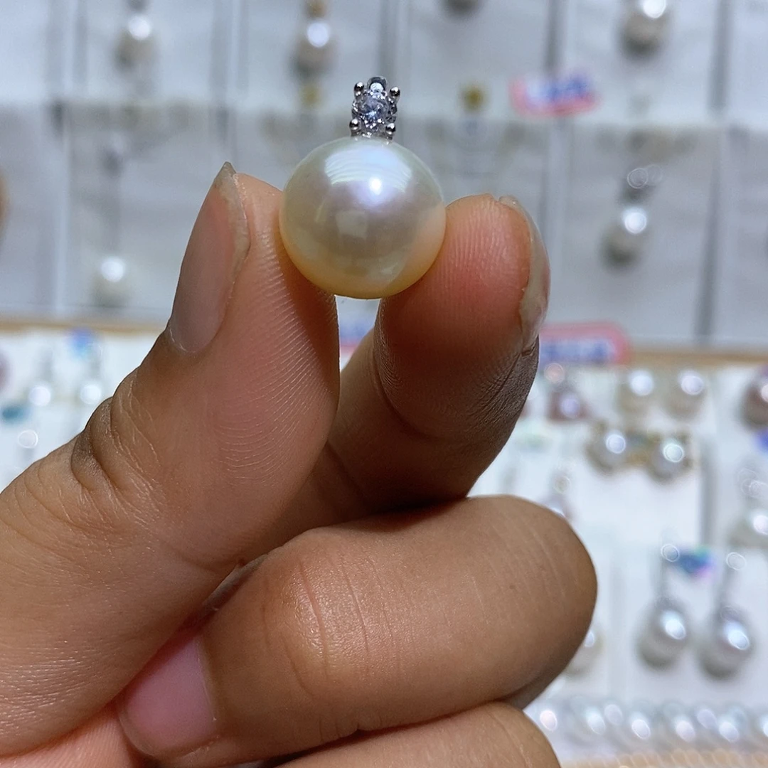 晓***九吊坠(赠链)银S925镶嵌淡水珍珠
