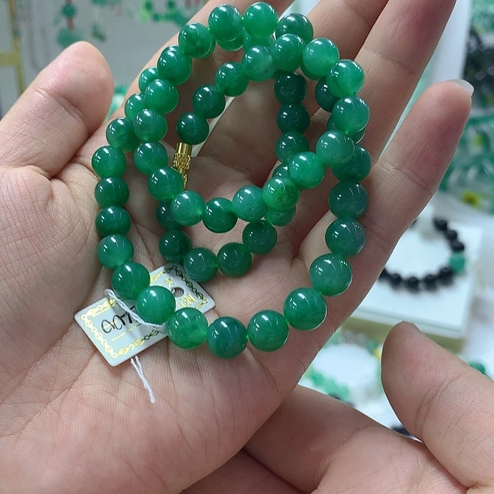 石英质玉合金颈饰