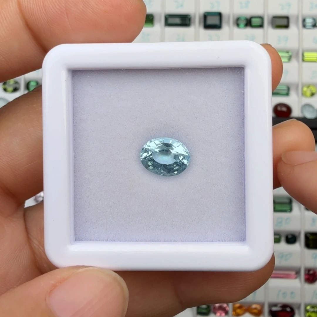 海蓝宝石裸石天然1.88克拉