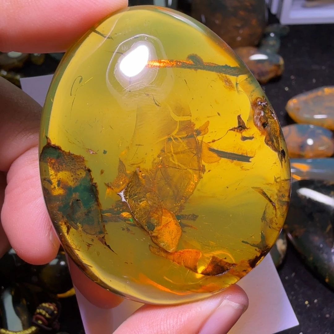 未镶嵌琥珀裸石幸****）