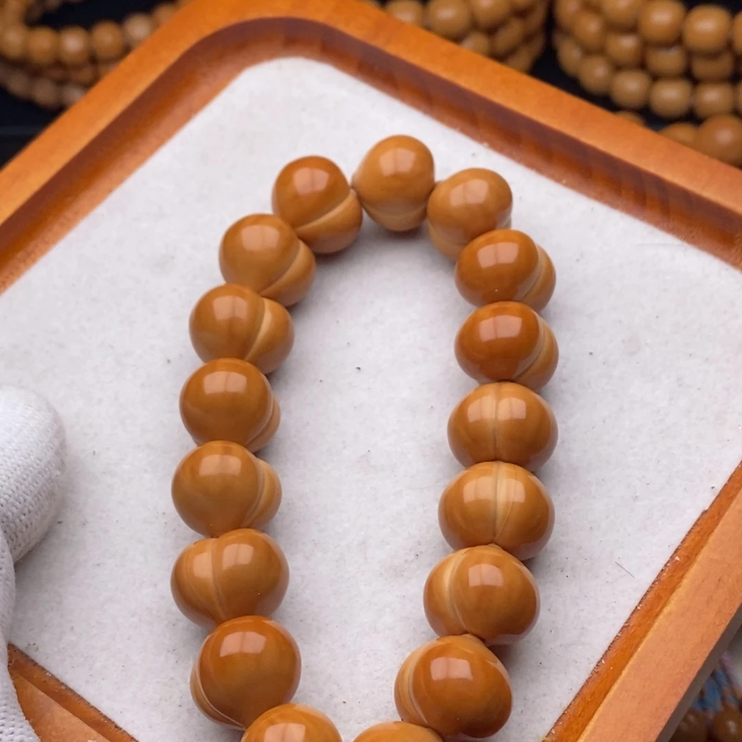 寻***石猴头核桃吊坠聚宝盆屁桃