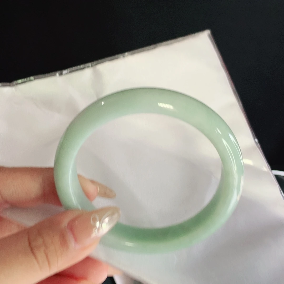 翡翠未镶嵌手镯5039