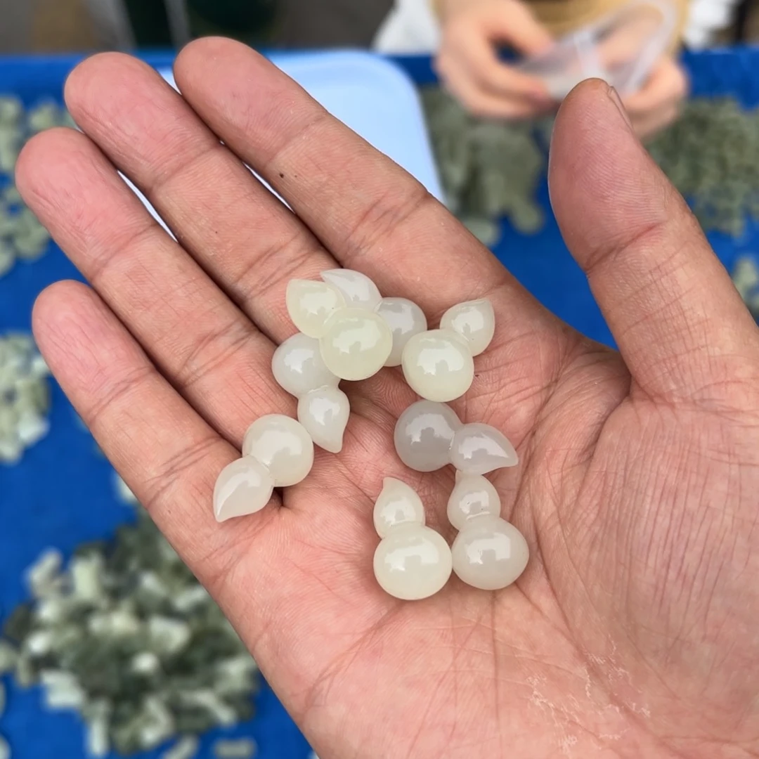 和田玉（白玉）未镶嵌挂件葫芦21尺寸，拍一发一