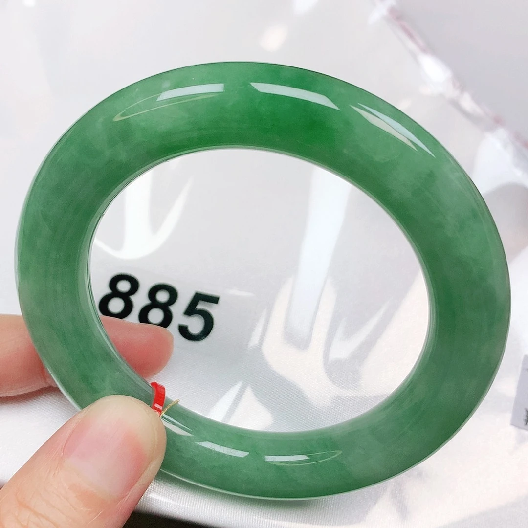 翡翠手镯未镶嵌抖音885