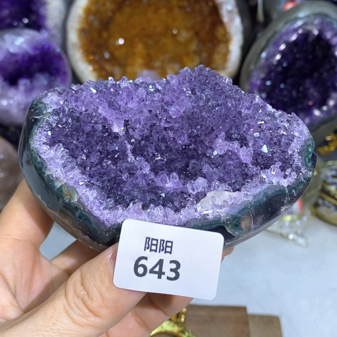 水晶大型摆件（非配饰）未镶嵌