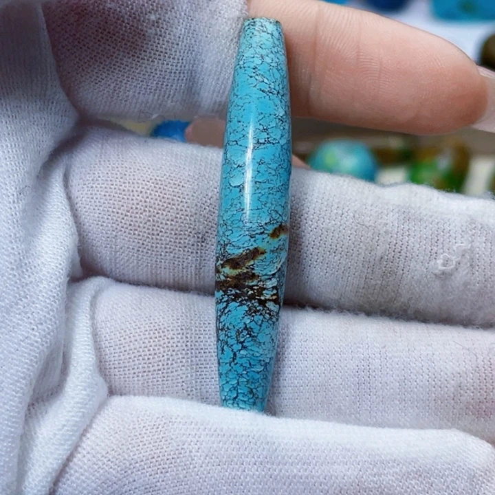 绿松石未镶嵌饰品