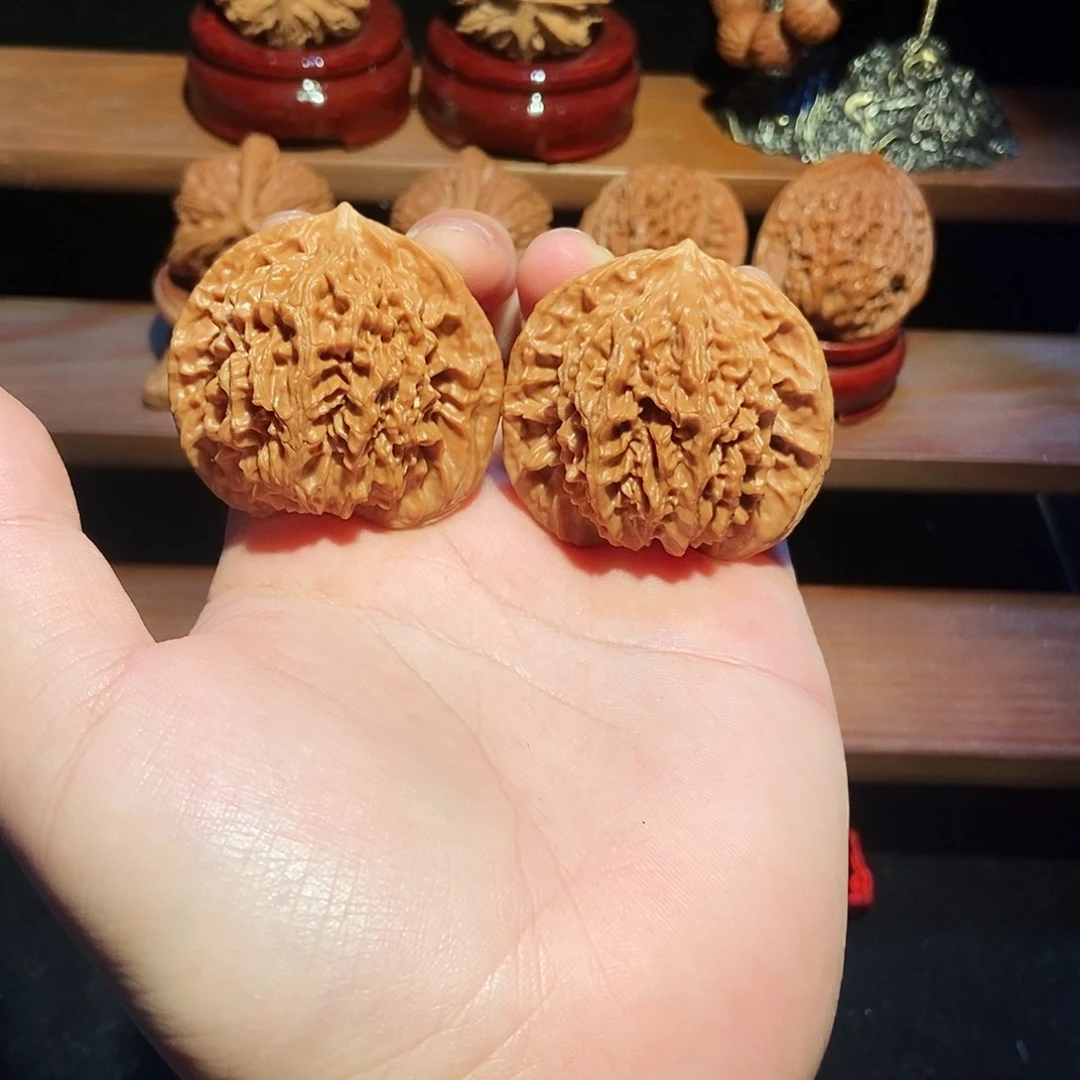 文玩核桃把件40盘龙纹0637