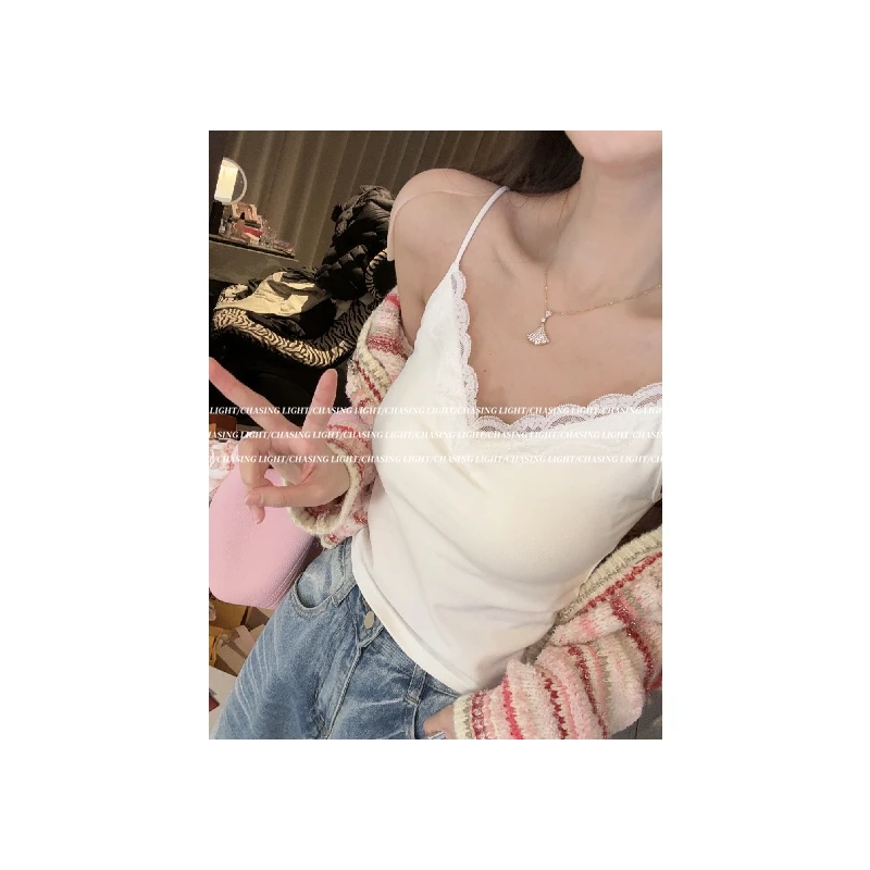 【CHASING LIGHT】“人手bi入蕾丝背心”纯色背心 C1491
