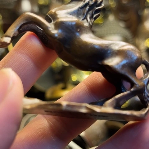 铜器摆件      点击下单