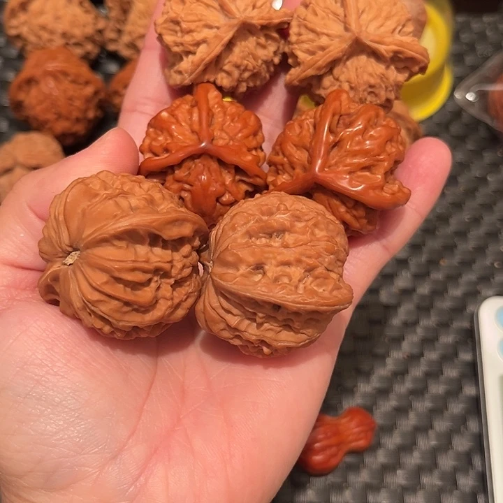 把件文玩核桃三棱