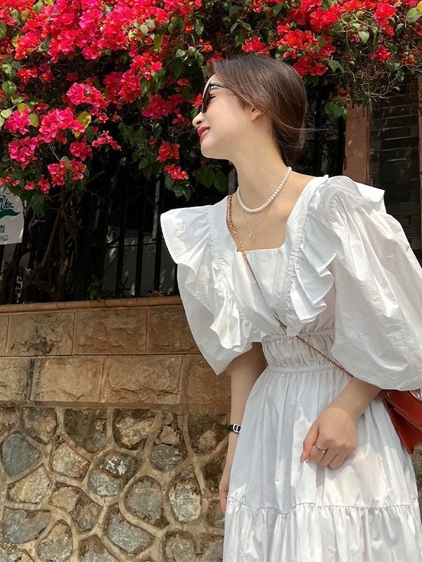 夏季装女2025年新款法式高级感小众显瘦气质温柔白色连衣裙子爆款