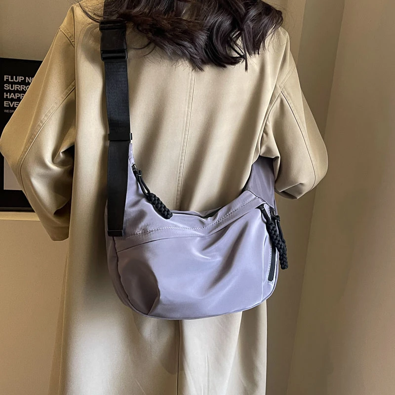 斜挎包2025大容量学生女高中生ins小众包包拉链百搭休闲单肩时尚
