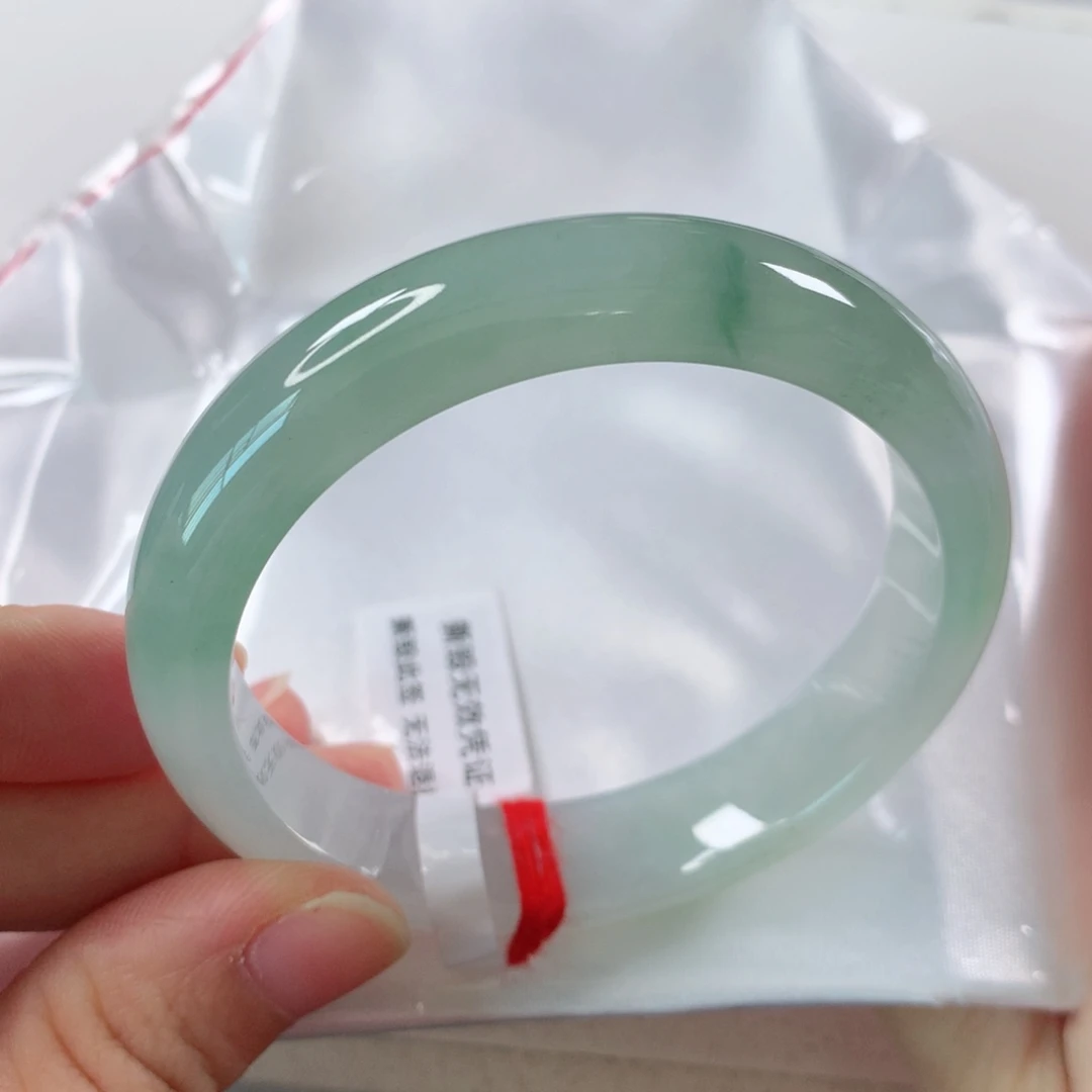 未镶嵌手镯翡翠290